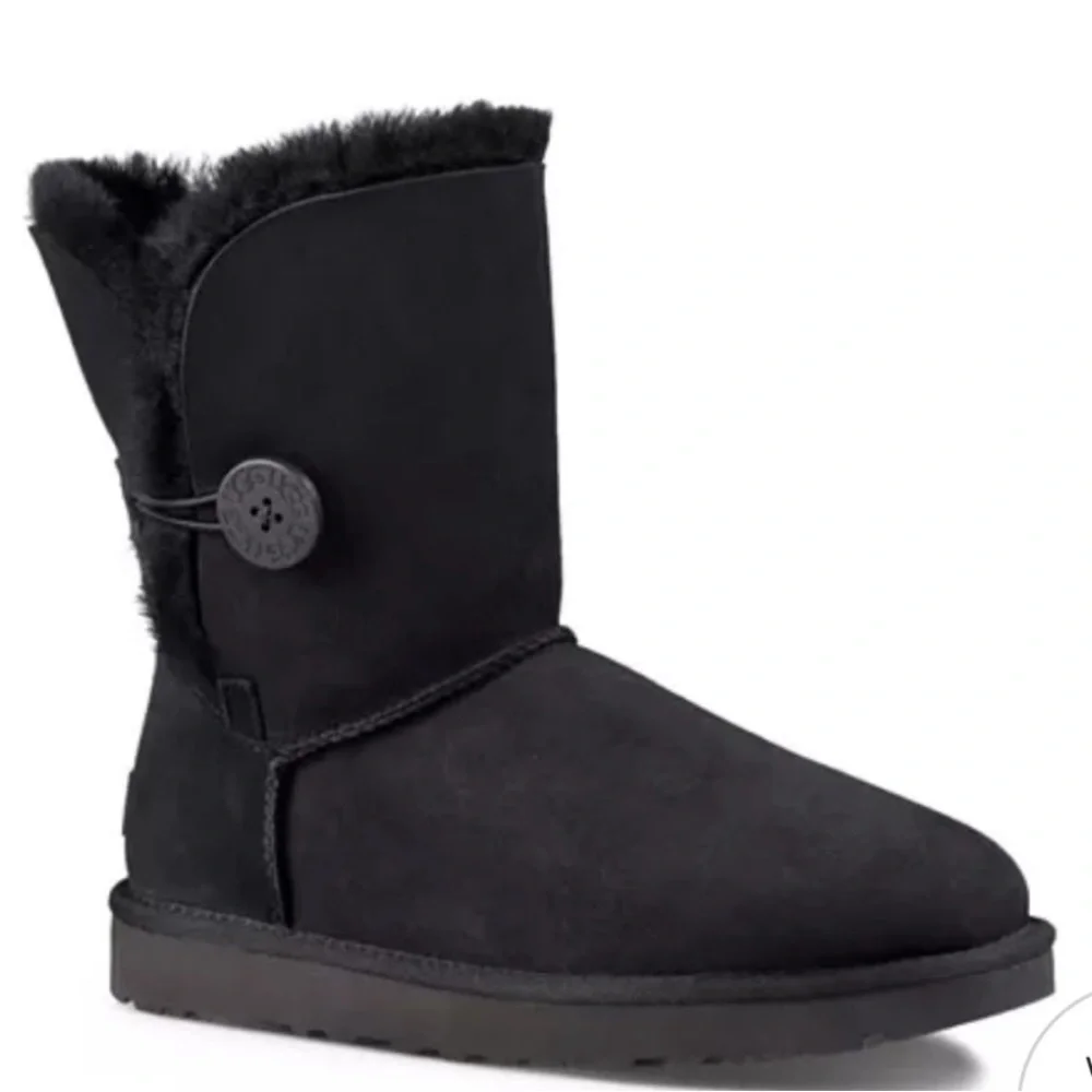 NEW UGG Bailey Button ll Boots